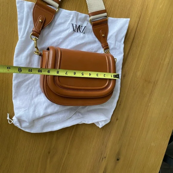 NWT Zara Tan Crossbody Saddle Bag with Dust Bag - Picture 7 of 7